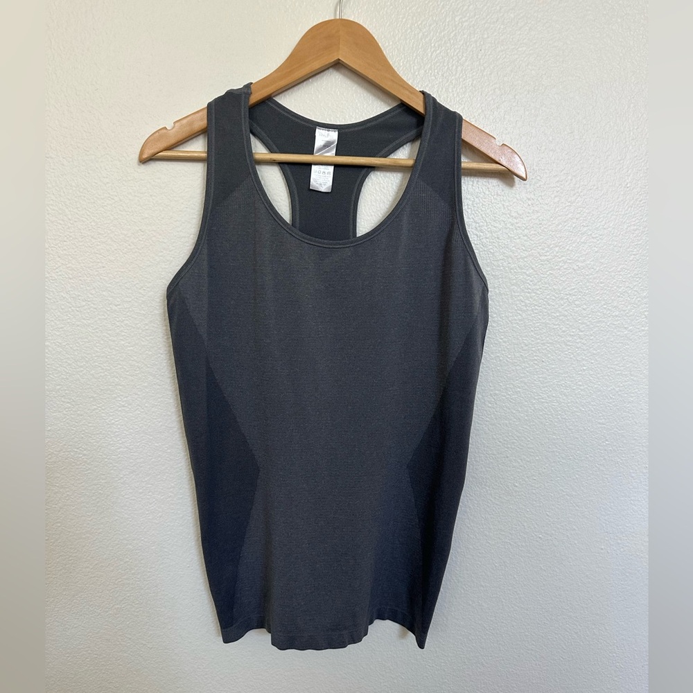 Hylete Gray Fitted Sleeveless workout Tank Top.